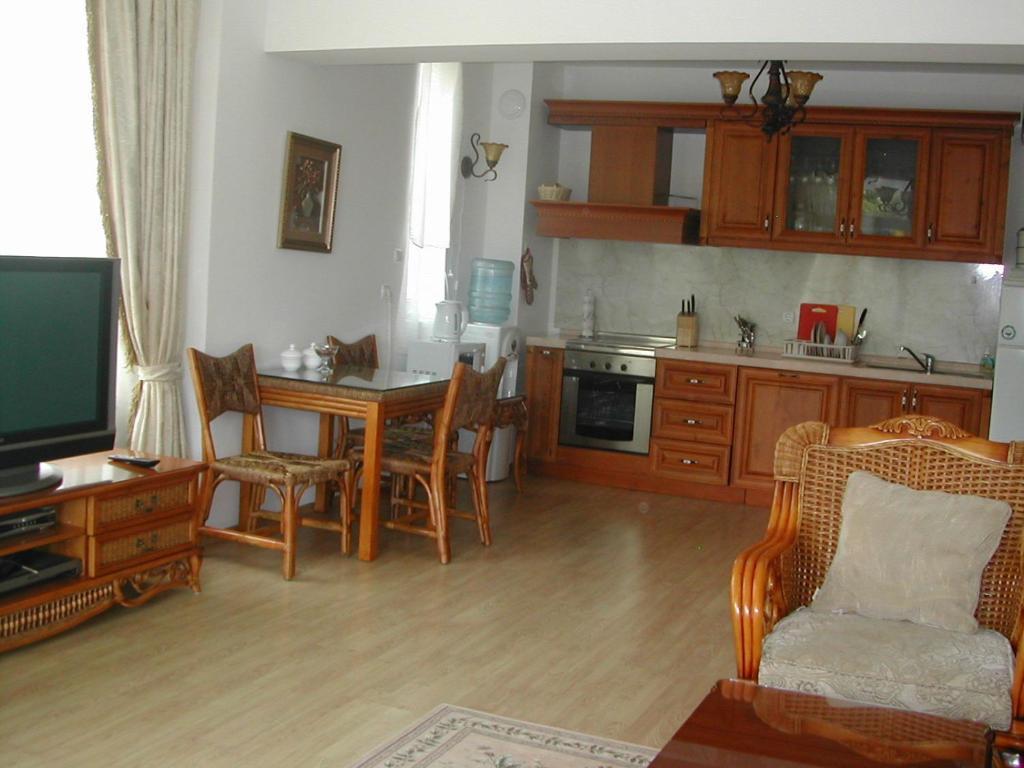 Oasis Suites Apartments And Studios Ravda Room photo